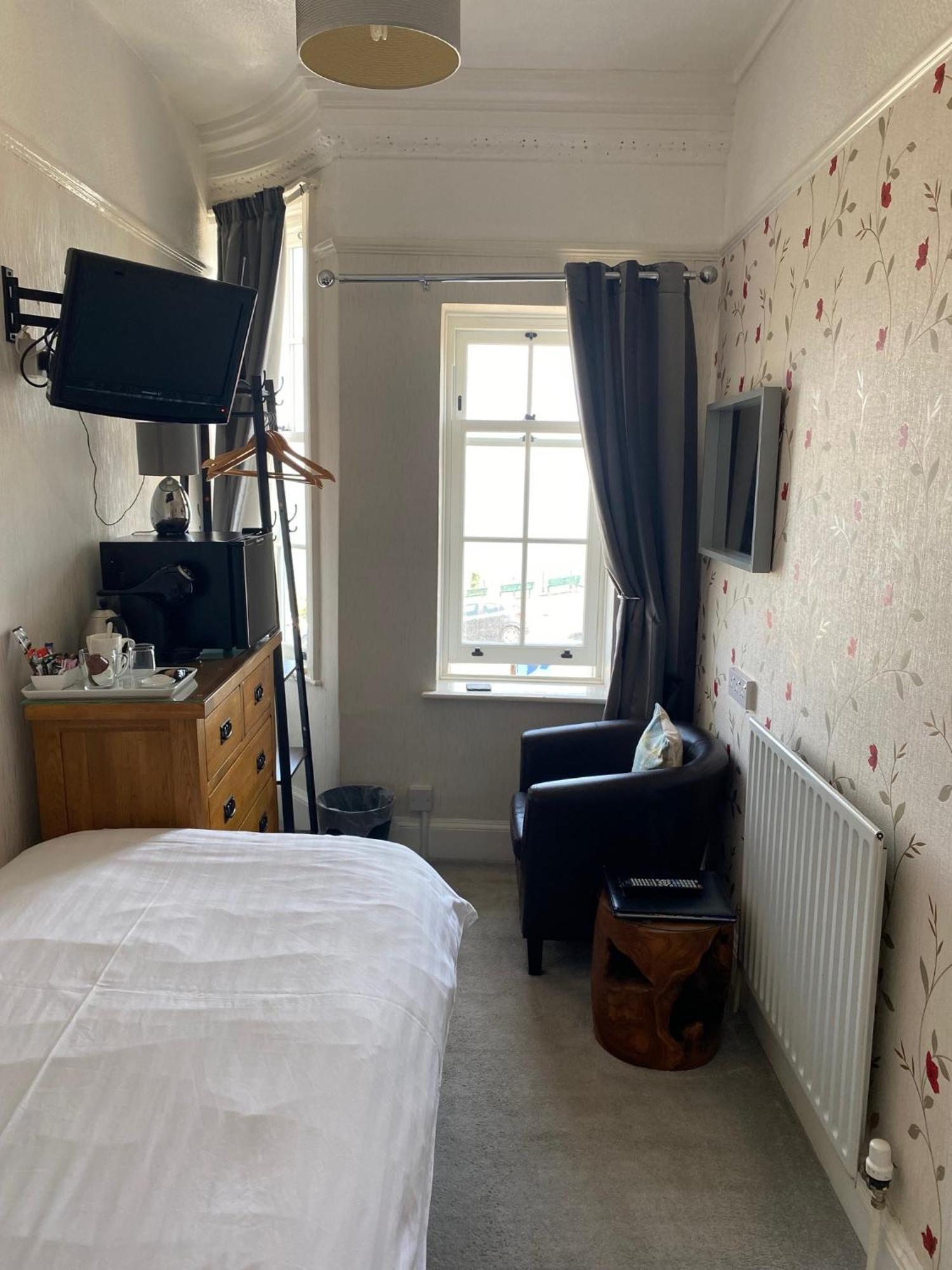 Guest house The Leeway