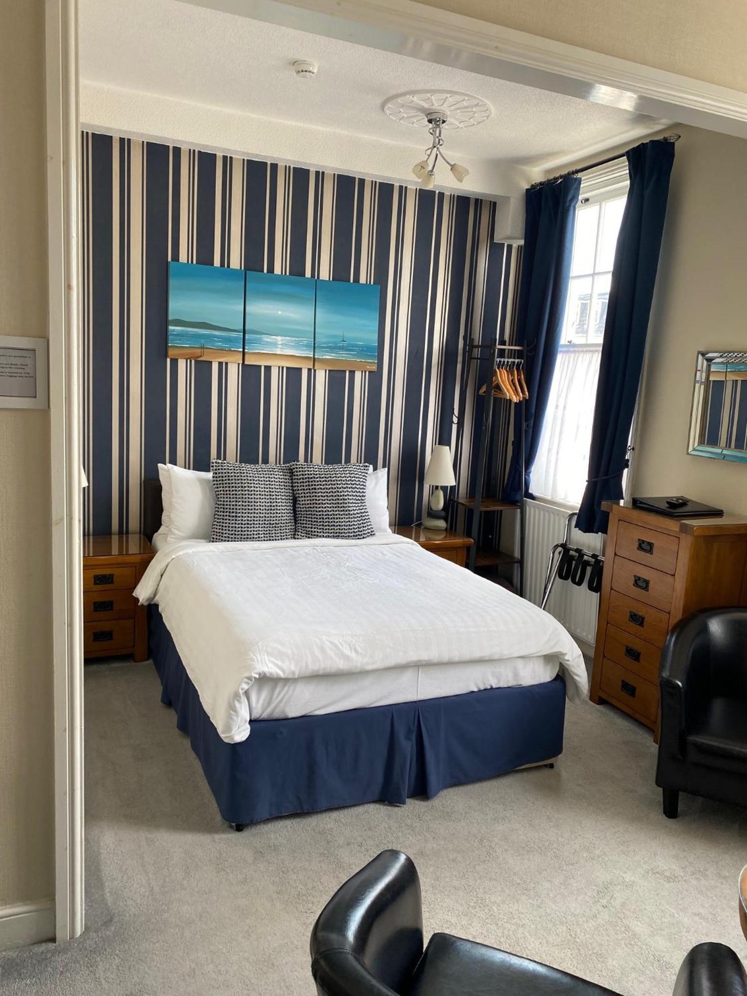 The Leeway Guest house 4*